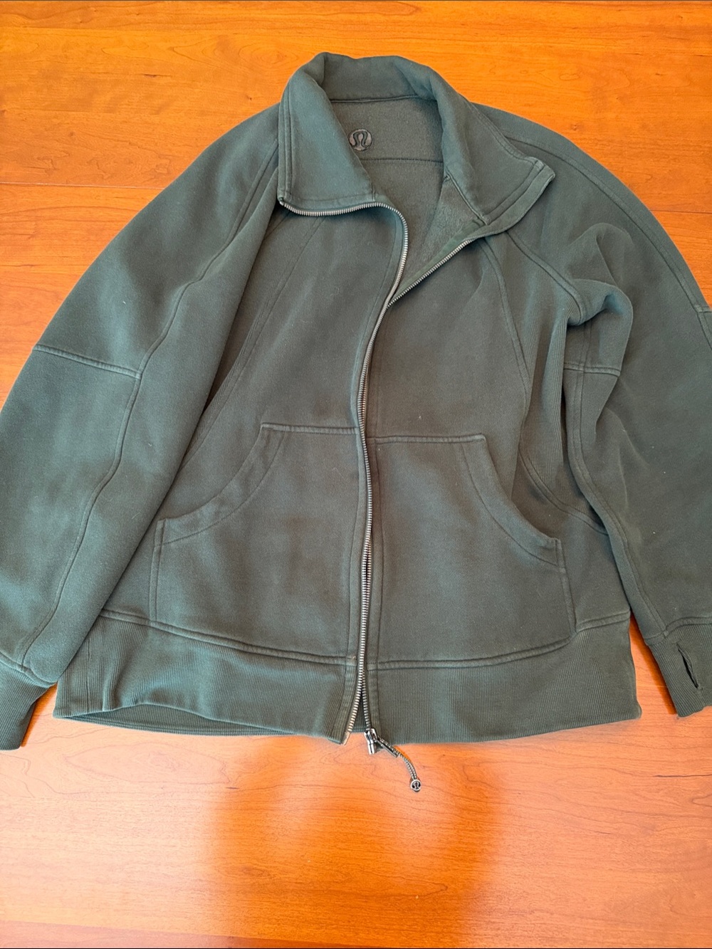 lululemon athletica Women’s Dark Green Full-Zip Lightweight Jacket